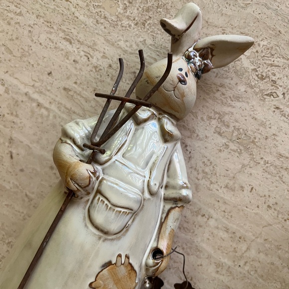 Vintage Rabbits - Picture 3 of 16